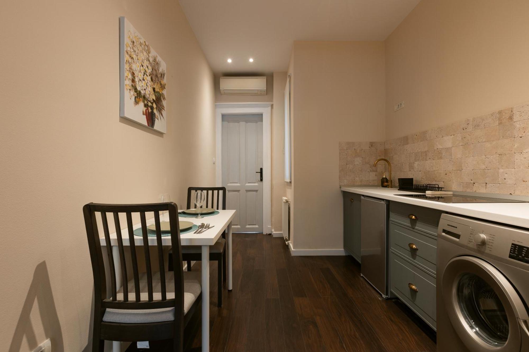 Central Charm - 2Br Apartment تيميشورا المظهر الخارجي الصورة